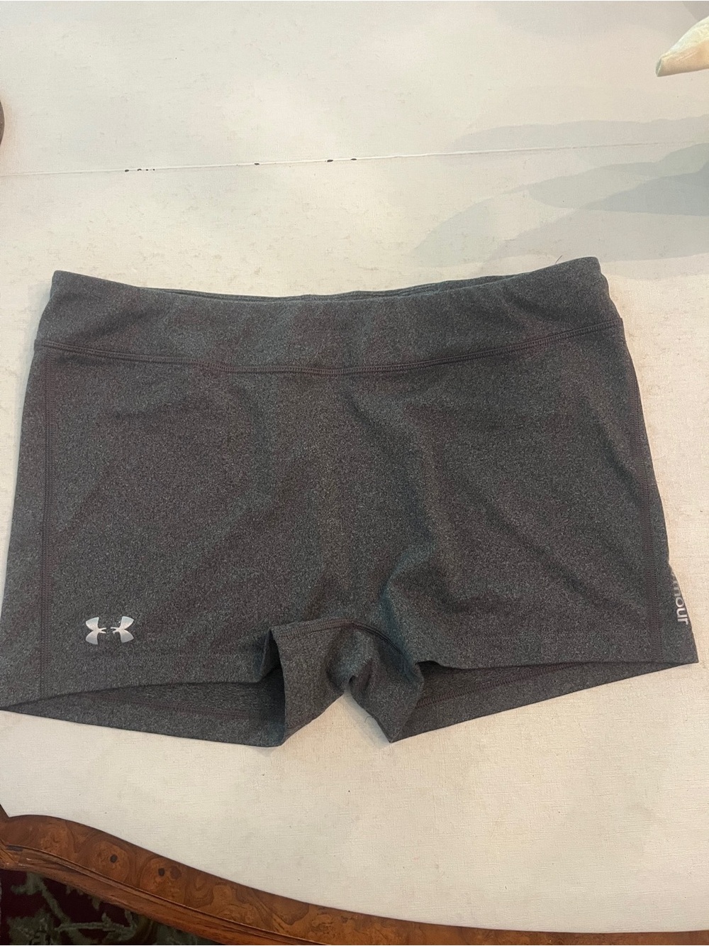 Under Armour charcoal gray shorty compression style Shorts. GUC!